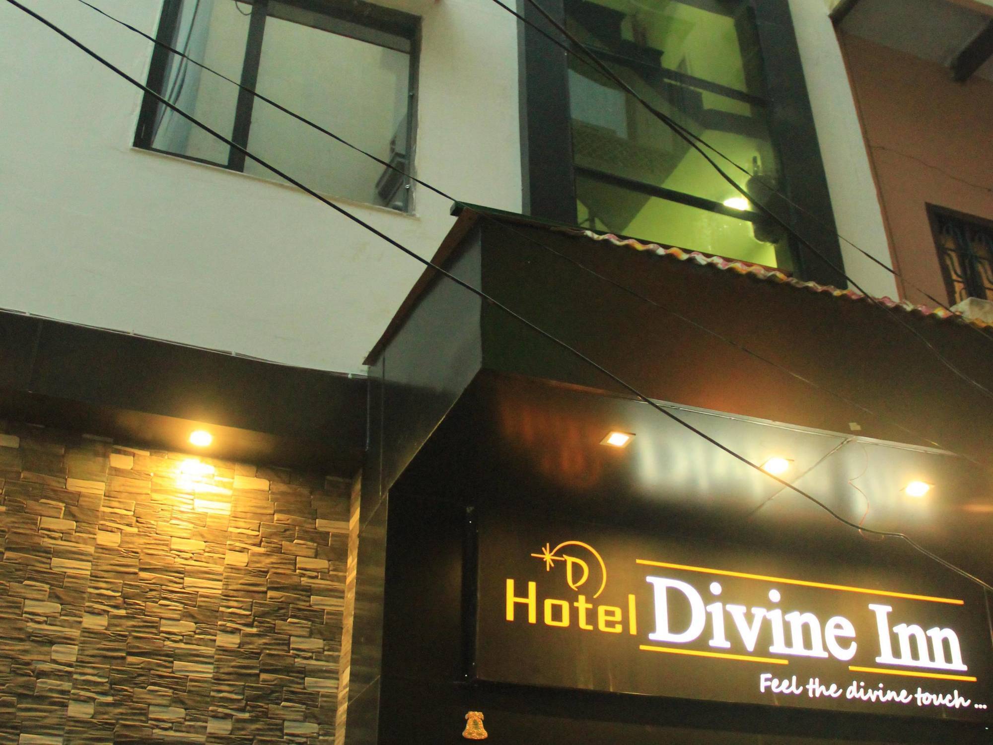 Hotel Divine Inn Βαρανάσι Εξωτερικό φωτογραφία